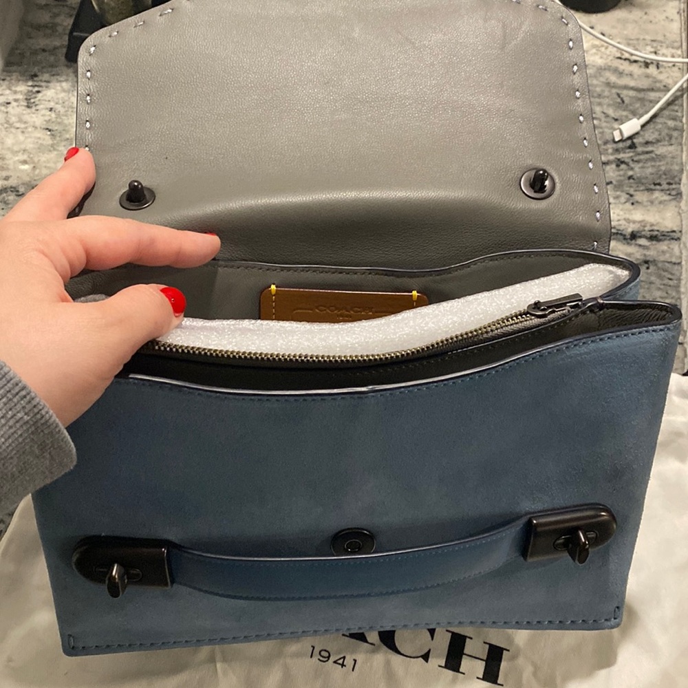 Coach shoulder bag (excellent condition) - Picture 2 of 6